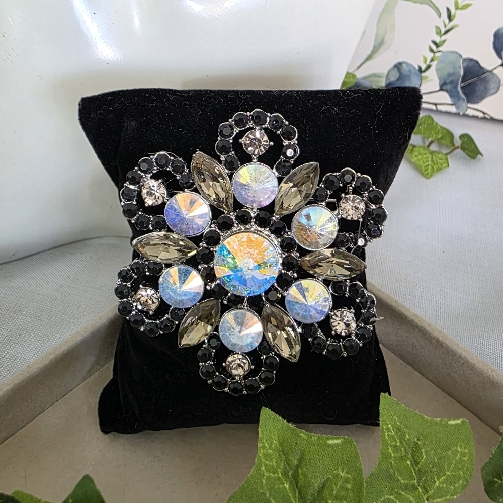 Vintage Silver Smokey Grey amd Black Flower Brooch Pin